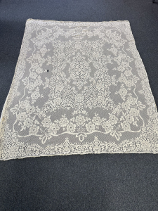 Quaker Lace Pattern 0860-01 w/ tag & loops, $100