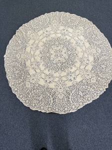 Quaker Lace Pattern 1006-03 w/ tag & loops, $140