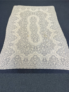 Quaker Lace Pattern 1100-02 w/ tag & loops, $188