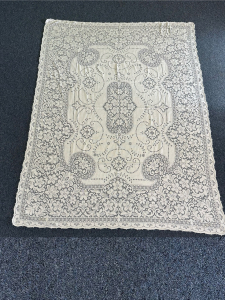 Quaker Lace Pattern 1260-01 w/ tag & loops, $109