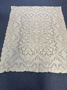 Quaker Lace Pattern 2070-01 w/ tag & loops, $100