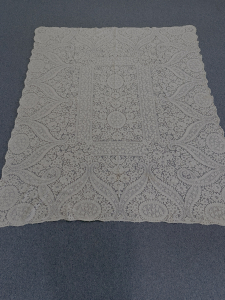 Quaker Lace Pattern 2130-01 w/ tag & loops, $170