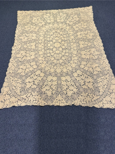 Quaker Lace Pattern 2770-02 w/o tag & w/ loops, $147