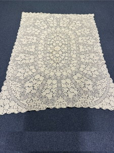 Quaker Lace Pattern 2770-04 w/o tag & w/ loops, $156