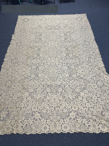 Quaker Lace Pattern 2800-01 w/ tag & loops, $226