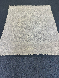 Quaker Lace Pattern 3140-01 w/ tag & loops, $136