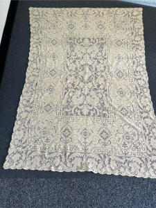 Quaker Lace Pattern 4080-01 w/ tag & loops, $162