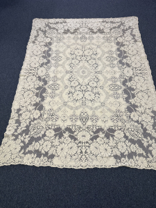 Quaker Lace Pattern 4150-01 w/ tag & loops, $162