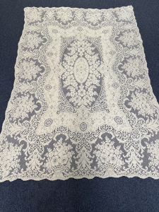 Quaker Lace Pattern 4161-01 w/ tag & loops (sa 4160), $100