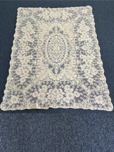 Quaker Lace Pattern 4180-01 w/ tag & loops, $100