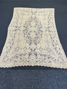 Quaker Lace Pattern 4200-02 w/ tag & loops, $150