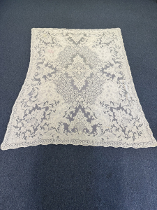 Quaker Lace Pattern 4370-01 w/ tag & loops, $158