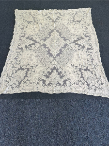 Quaker Lace Pattern 4370-02 w/ tag & loops, $120