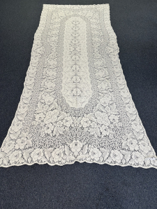 Quaker Lace Pattern 4458-02 w/ tag & loops, $212