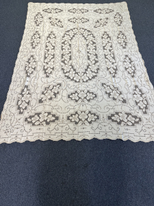 Quaker Lace Pattern 4800-01 w/ tag & loops, $210