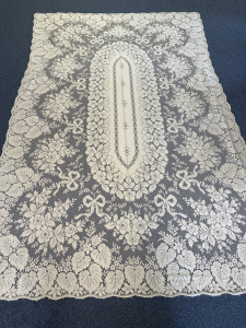 Quaker Lace Pattern 5090-01 w/ tag & loops (sa 4450), $100