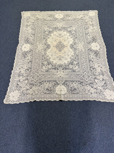 Quaker Lace Pattern 5150-02 w/ tag & loops, $128