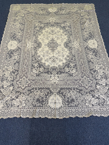 Quaker Lace Pattern 5150-03 w/ tag & loops, $172