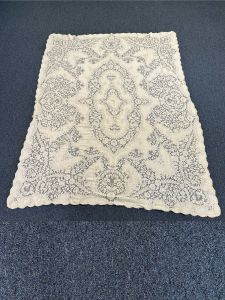 Quaker Lace Pattern 5290-01 w/ tag & loops, $142