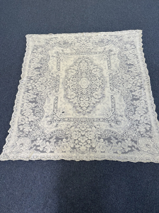 Quaker Lace Pattern 5380-01 w/ tag & loops, $110