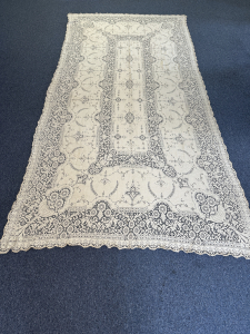 Quaker Lace pattern 5420-03 w/ tag & loops (sa 5120), $100