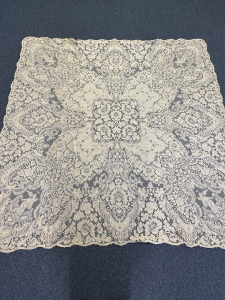 Quaker Lace Pattern 6010-01 w/o tag & w/ loops, $170