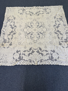 Quaker Lace Pattern 6110-01 w/o tag & w/ loops, $150