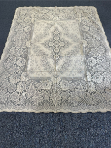 Quaker Lace Pattern 720-01 w/o tag & w/ loops, $204