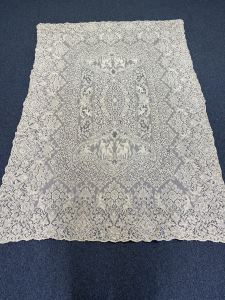 Quaker Lace Pattern 7500-01 w/ tag & loops, $158