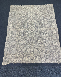Quaker Lace Pattern 7580-01 w/ tag & loops, $210