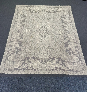Quaker Lace Pattern 7700-02 w/ tag & loops, $210