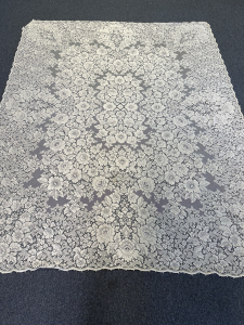 Quaker Lace Pattern 7726-01 w/ tag & loops, $210